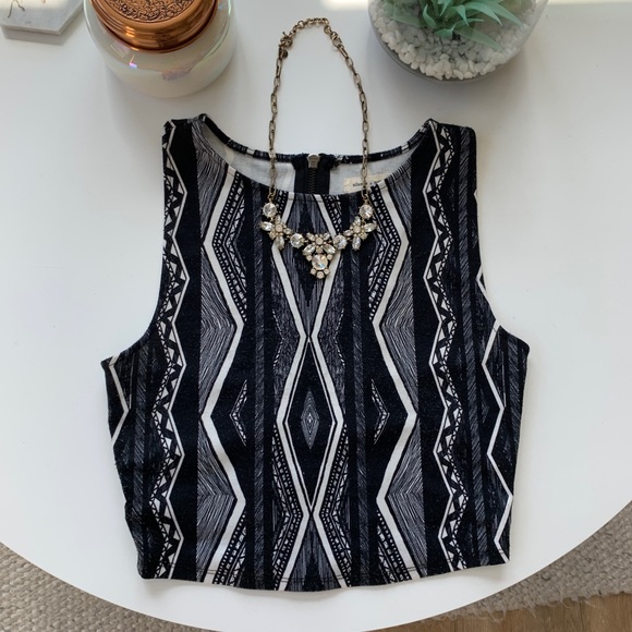 Silence + noise (Urban Outfitters) tribal top - Picture 8 of 10